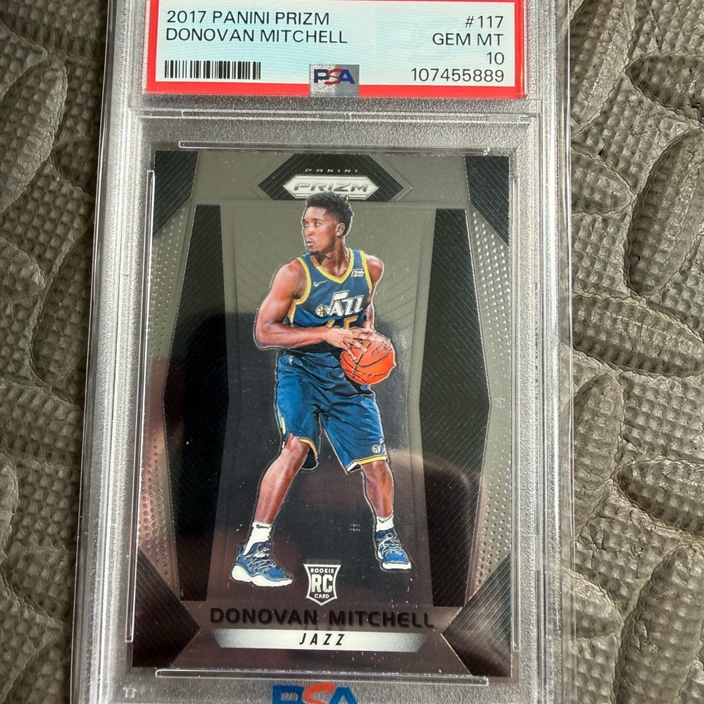 Panini Prizm Donovan Mitchell Card - Blue and White PSA 10 #117